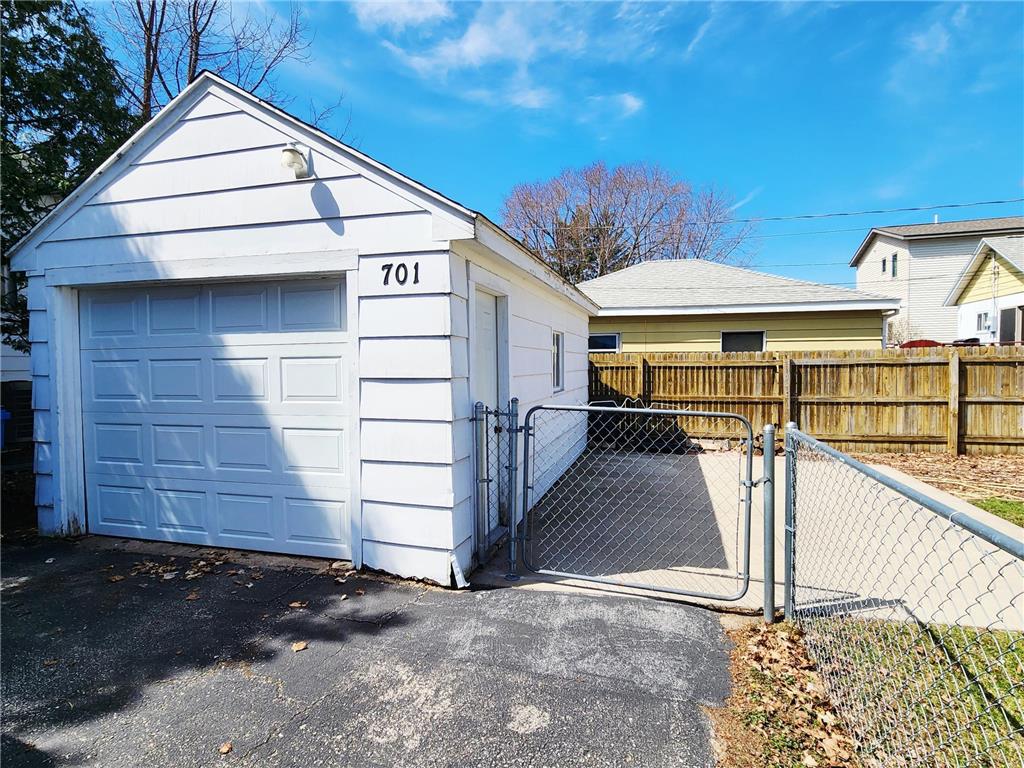 701 Olmstead Street Winona MN 55987 7054712 image2