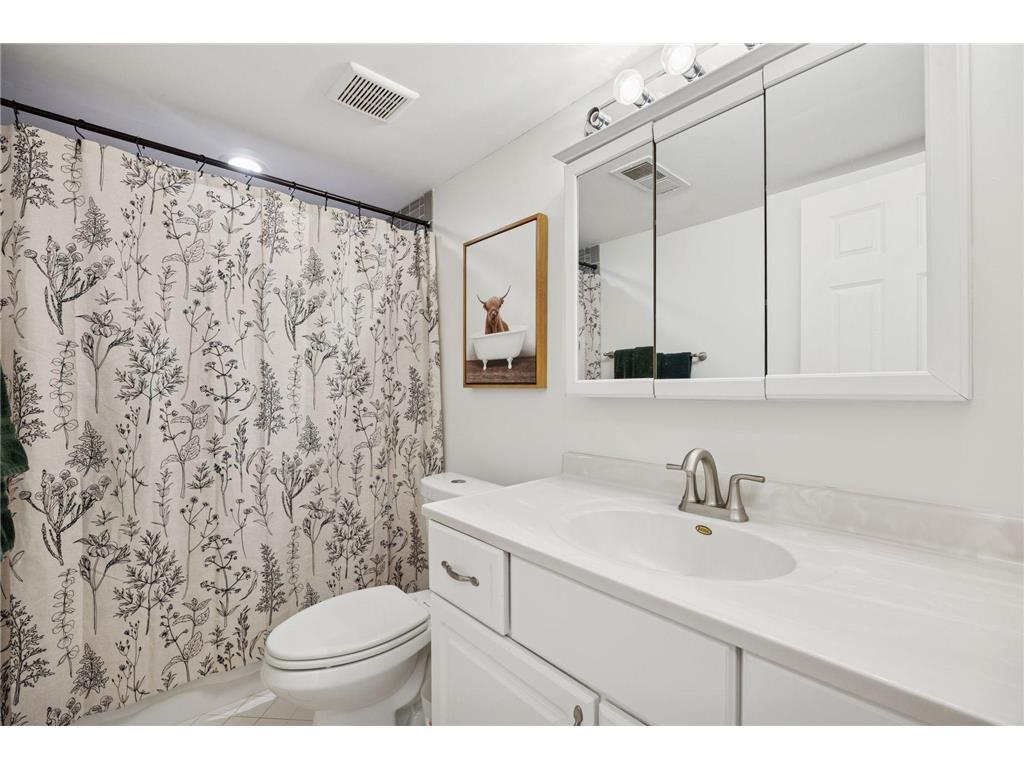 7011 Valley View Road Edina MN 55439 6779878 image33