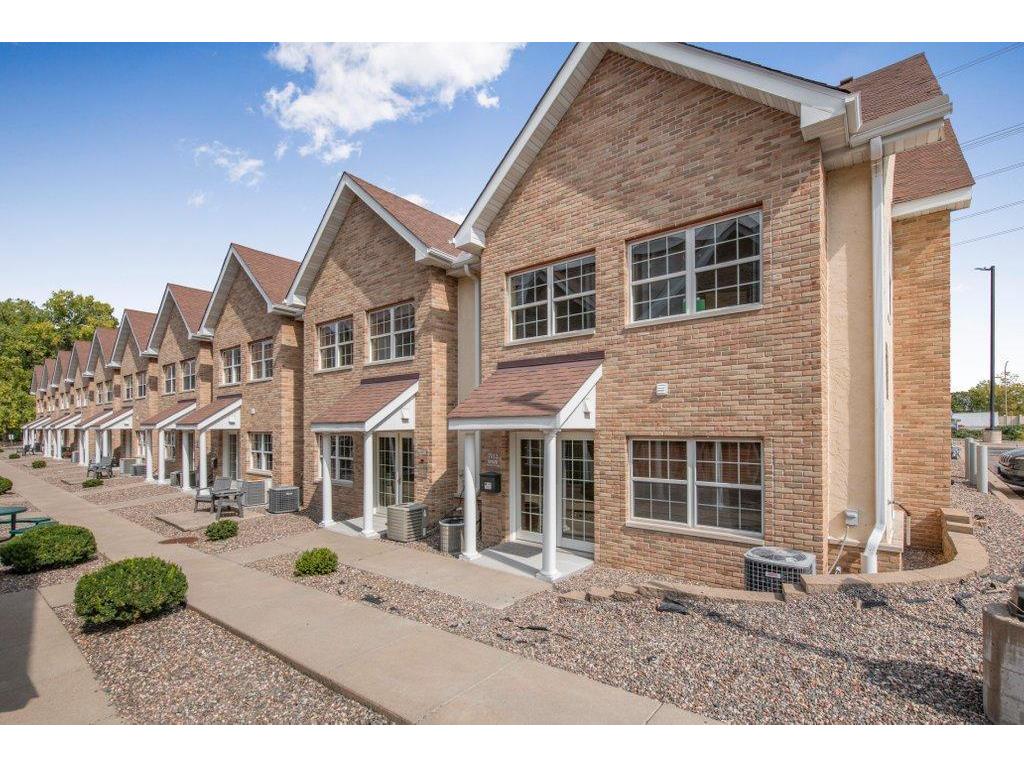 7012 E Fish Lake Road, Maple Grove, MN, 55311 MLS 6438932 Edina Realty