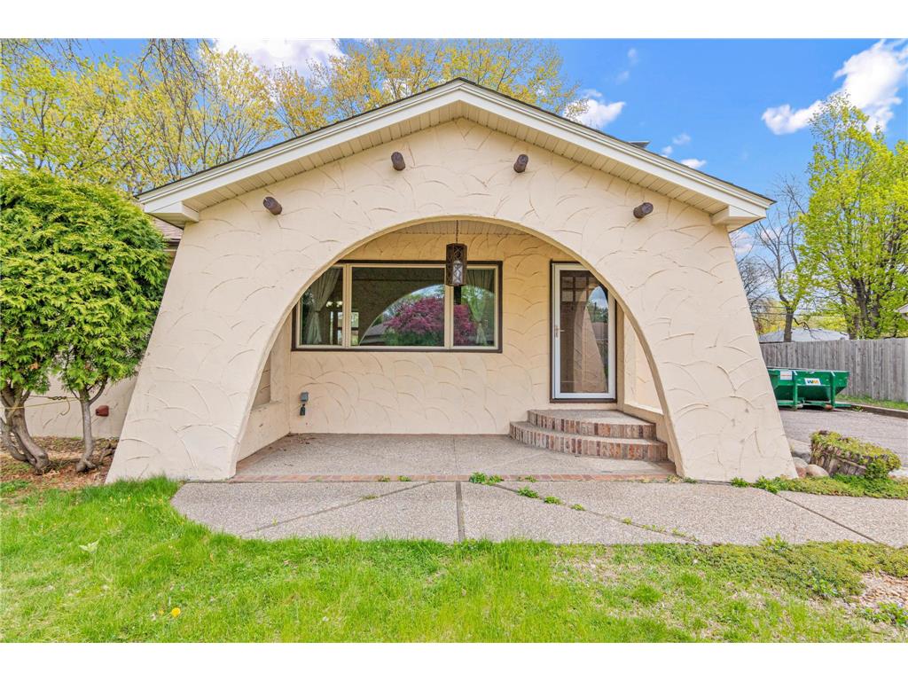7012 Newton Avenue N Brooklyn Center MN 55430 7071350 image1