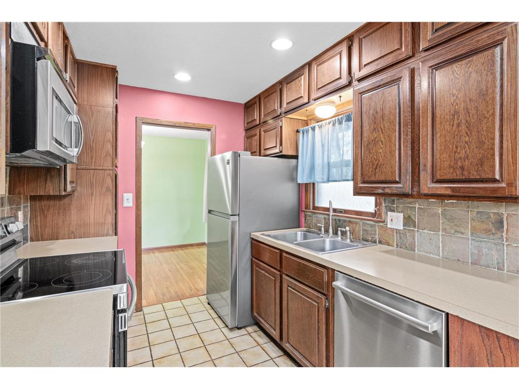 7012 Newton Avenue N Brooklyn Center MN 55430 7071350 image15