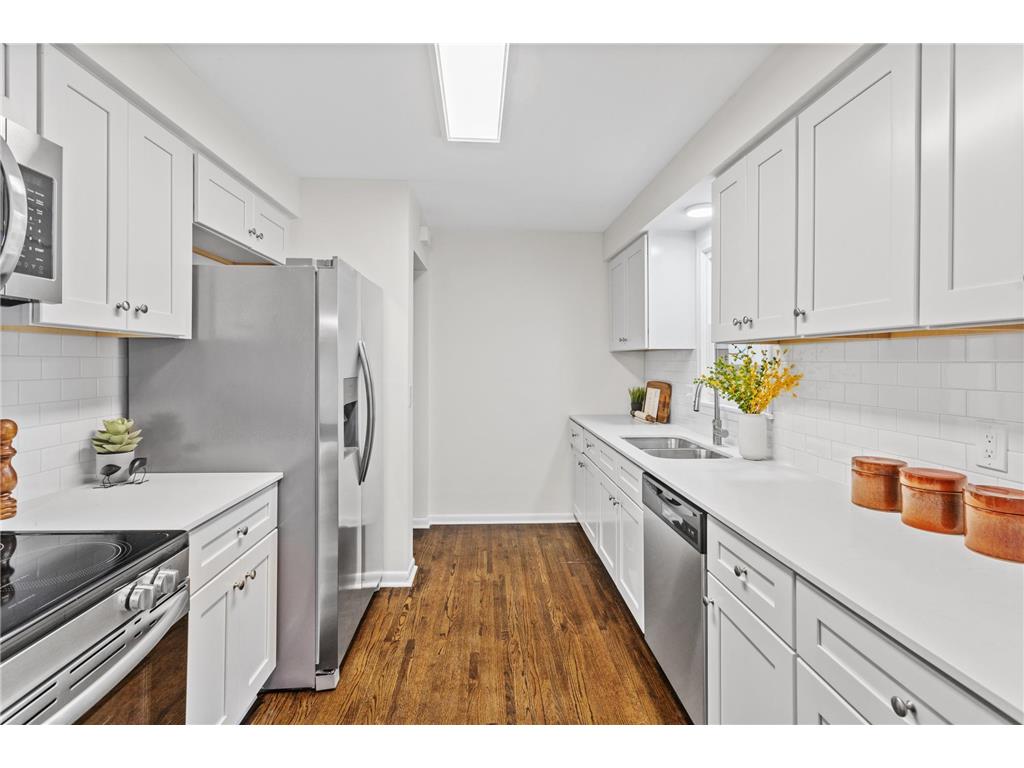 7012 Regent Avenue N Brooklyn Center MN 55429 7017378 image11