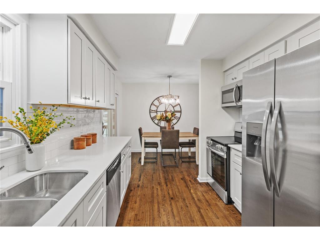 7012 Regent Avenue N Brooklyn Center MN 55429 7017378 image7