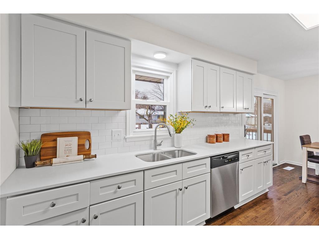 7012 Regent Avenue N Brooklyn Center MN 55429 7017378 image8