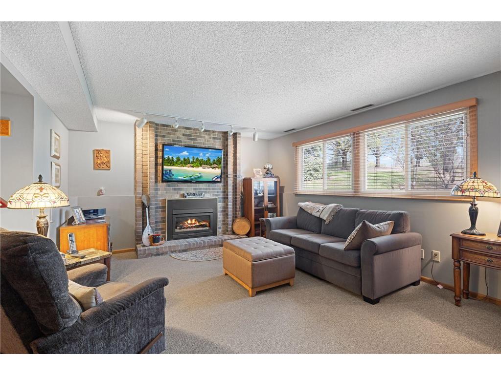 7012 W 84th Street Circle Bloomington MN 55438 7053382 image15
