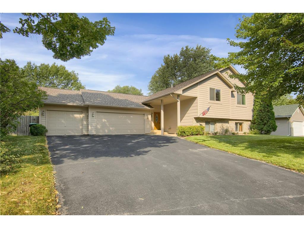 7015 Caribou Circle, Lino Lakes, MN 55014 MLS 6248128 Edina Realty