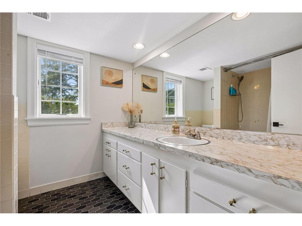 7015 Lanham Lane Edina MN 55439 7042308 image39