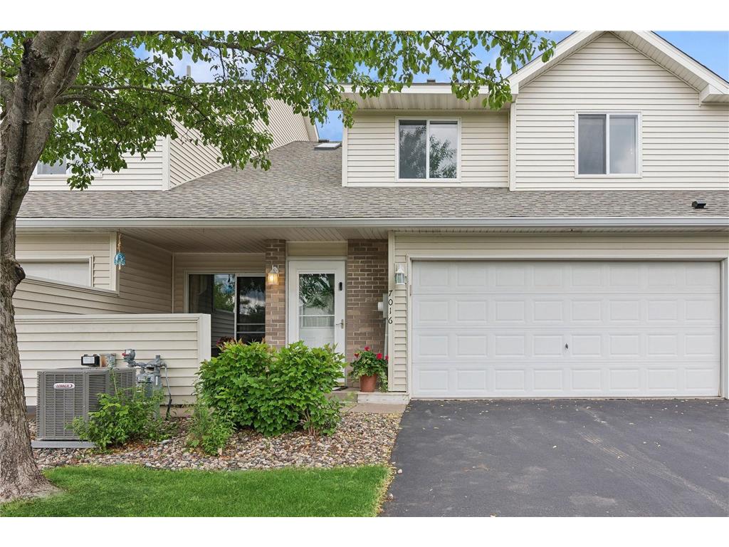 7016 49th Street N Oakdale MN 55128 6549835 image1