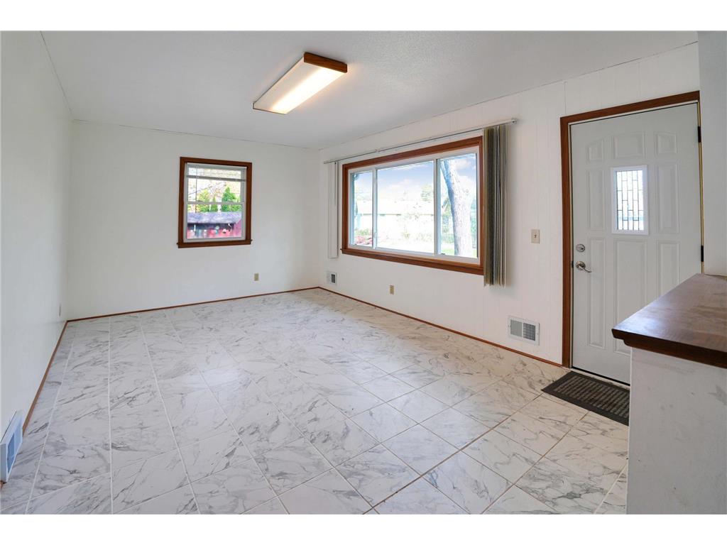 7016 Oliver Circle N Brooklyn Center MN 55430 7078284 image14