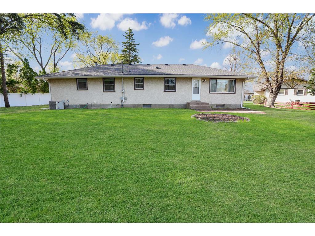 7016 Oliver Circle N Brooklyn Center MN 55430 7078284 image22