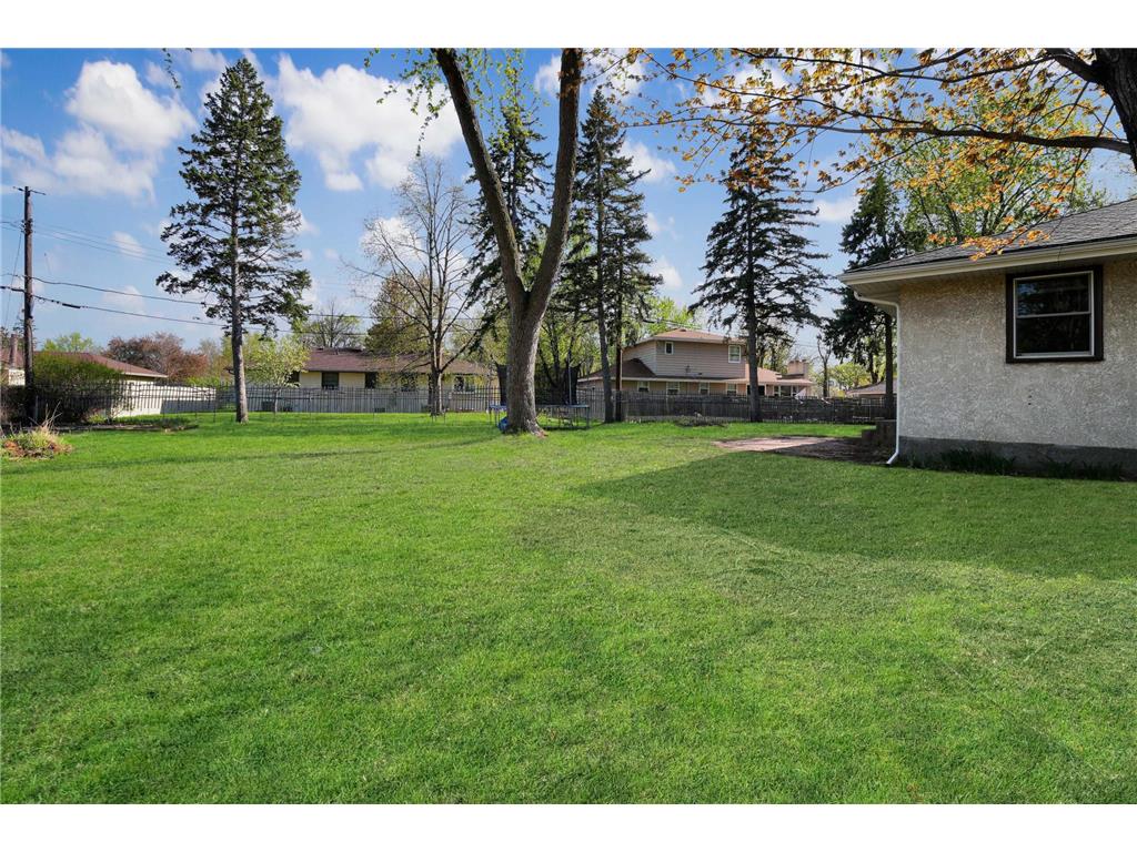 7016 Oliver Circle N Brooklyn Center MN 55430 7078284 image28