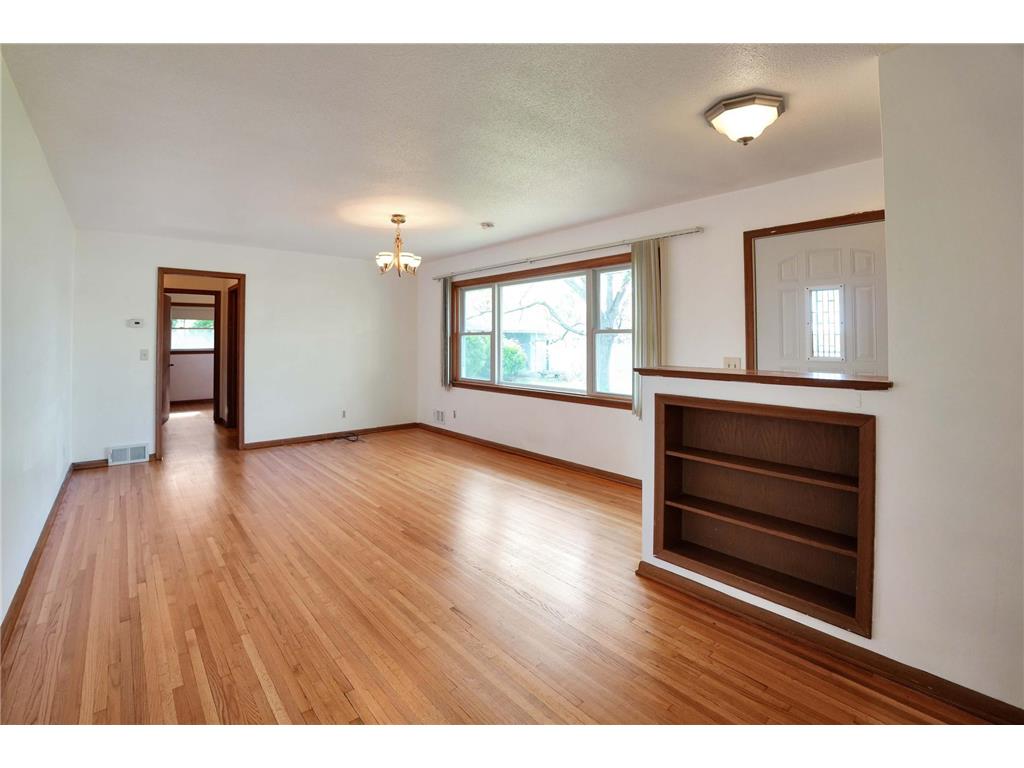 7016 Oliver Circle N Brooklyn Center MN 55430 7078284 image3