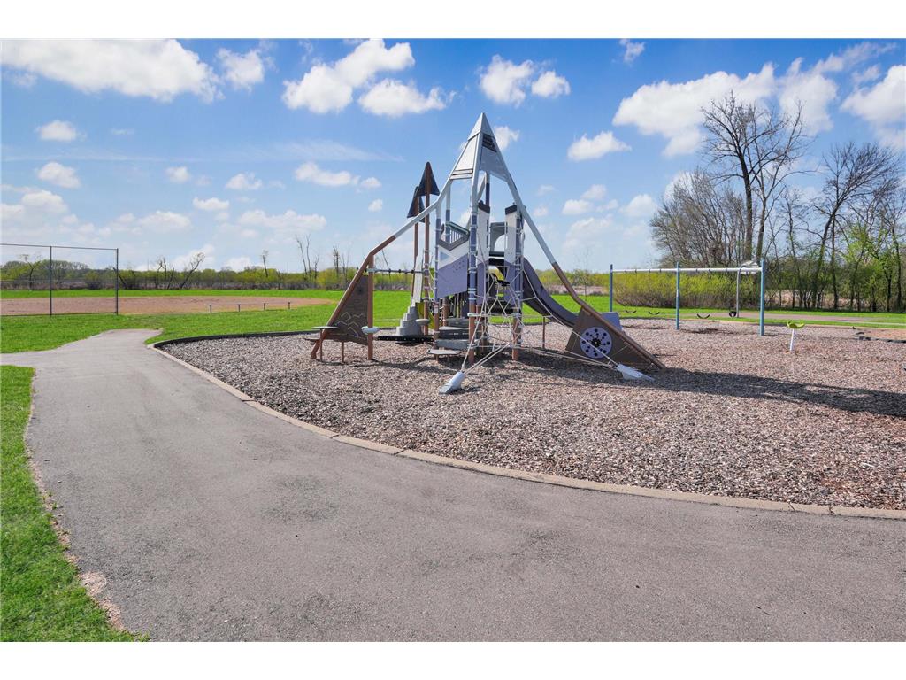 7016 Oliver Circle N Brooklyn Center MN 55430 7078284 image31
