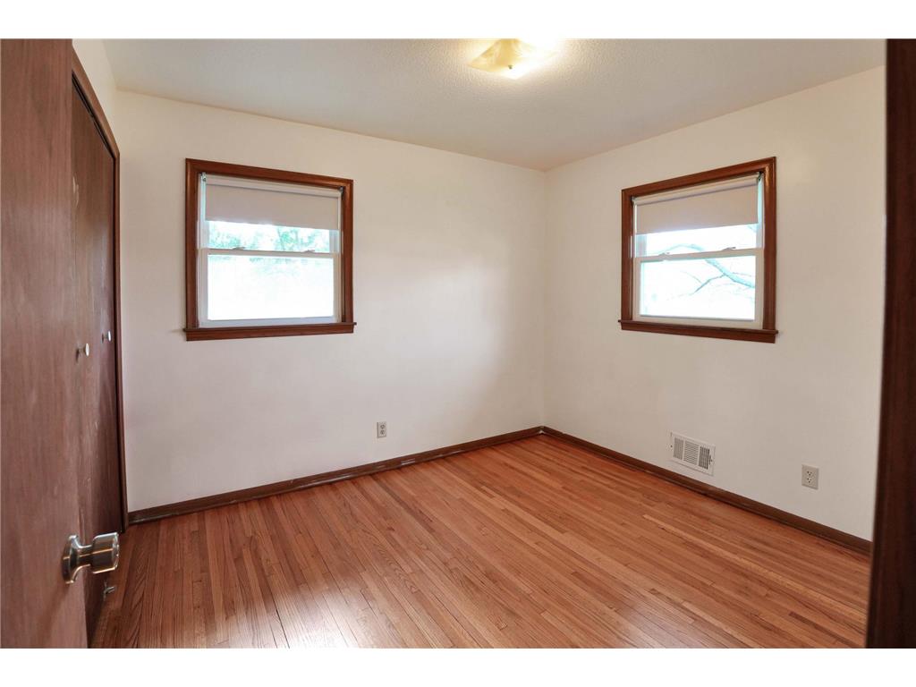 7016 Oliver Circle N Brooklyn Center MN 55430 7078284 image9