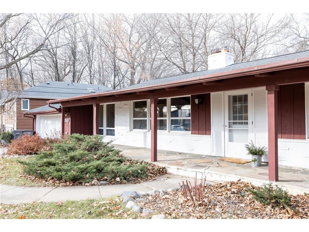 7017 Dakota Avenue Chanhassen MN 55317 - Lotus Lake 6464318 image1