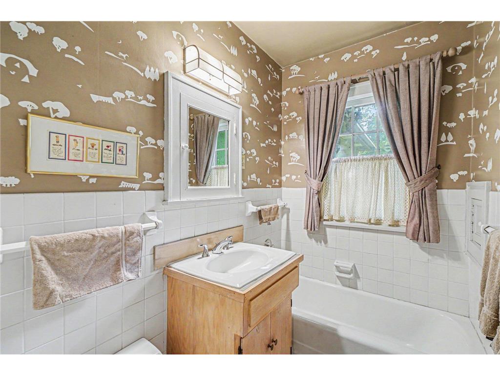 7017 Valley View Road Edina MN 55439 7088296 image12
