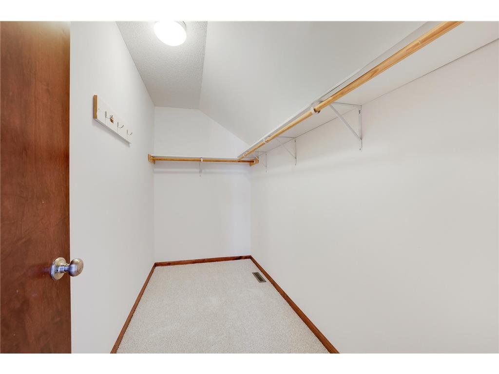 7018 15th Street N Oakdale MN 55128 7065126 image35