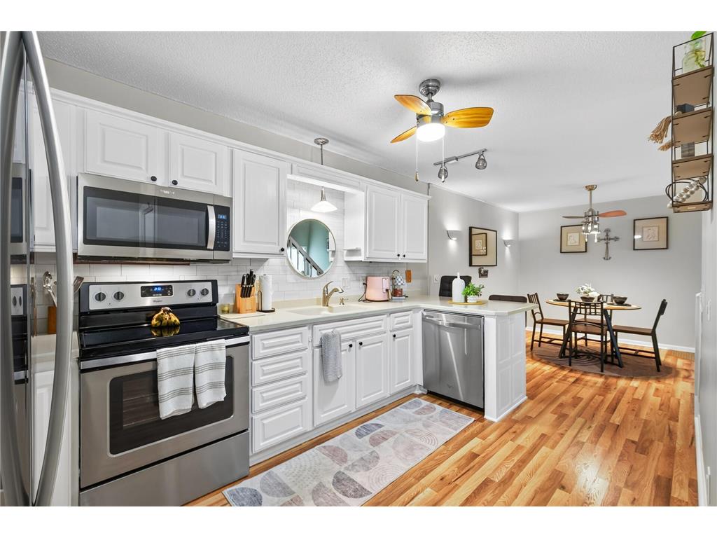 7018 49th Street N Oakdale MN 55128 7110343 image10