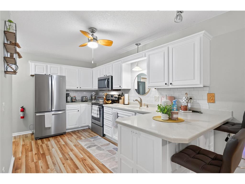 7018 49th Street N Oakdale MN 55128 7110343 image9