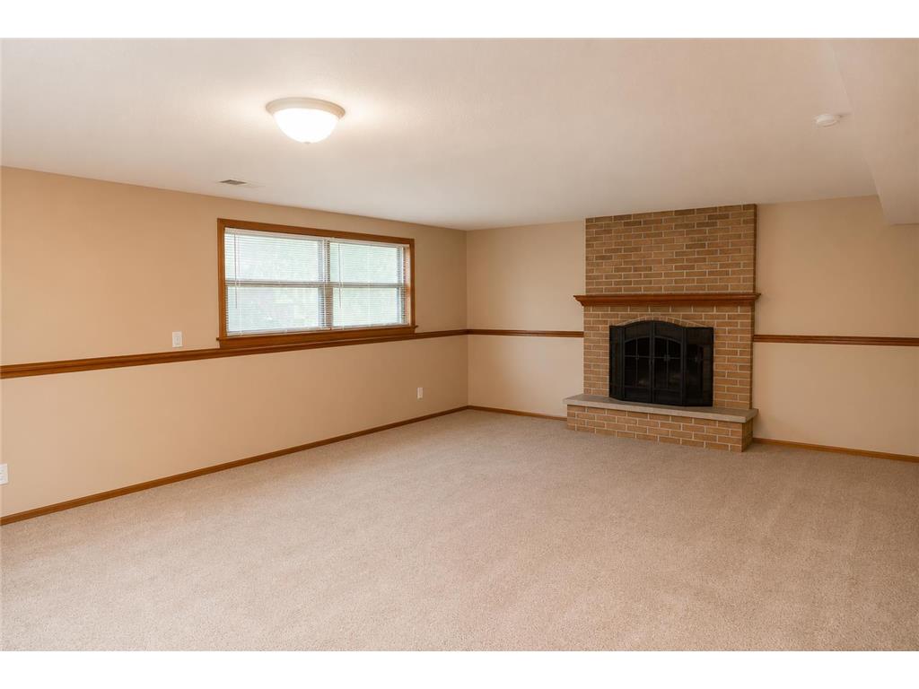 7018 James Avenue N Brooklyn Center MN 55430 7049029 image16