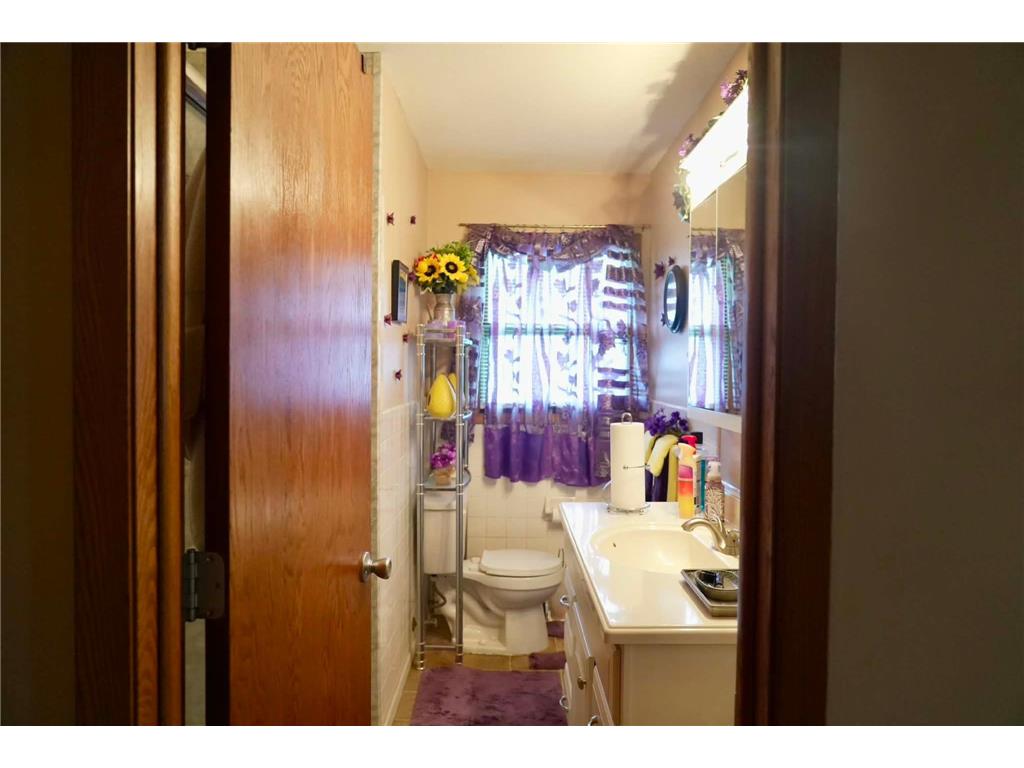 7018 James Avenue N Brooklyn Center MN 55430 7049029 image8