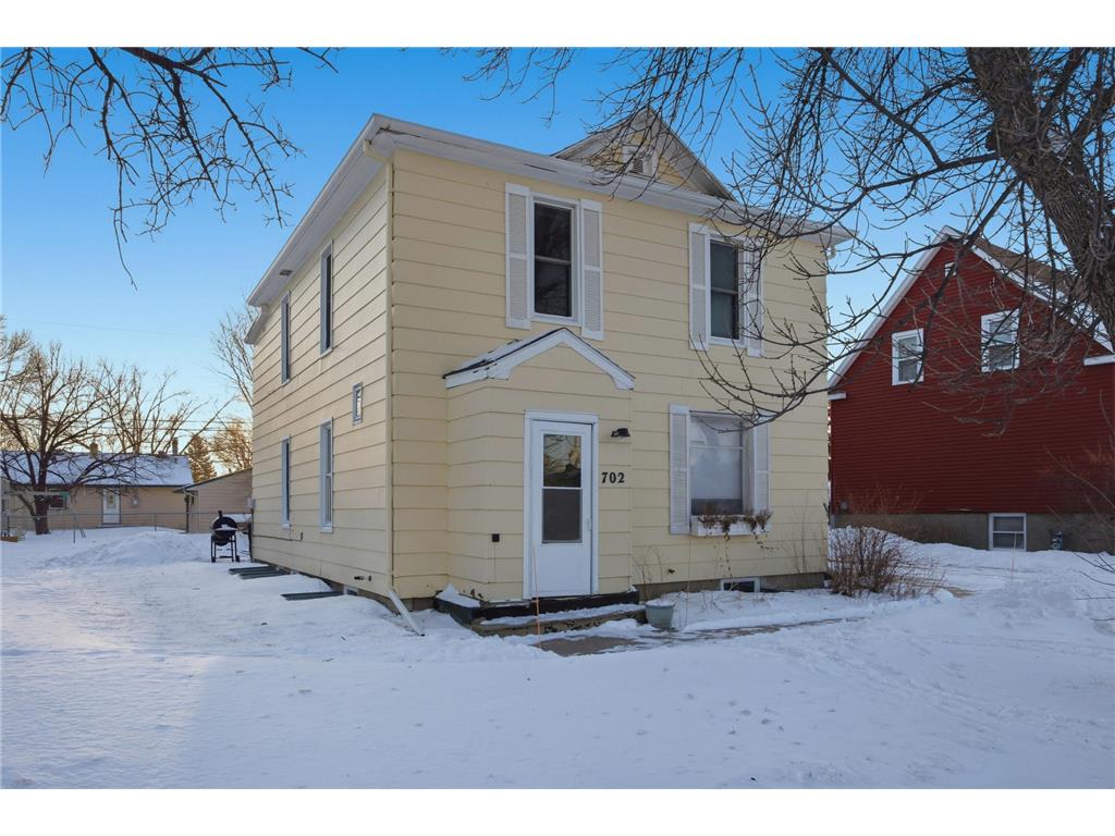 702 21st Street S Fargo ND 58103 7015520 image1