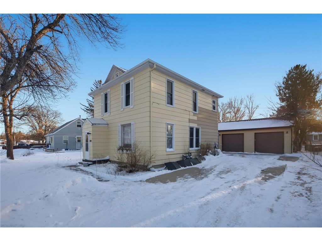 702 21st Street S Fargo ND 58103 7015520 image2