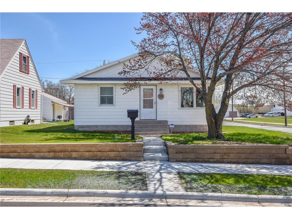 702 28th Avenue N Saint Cloud MN 56303 7059083 image1