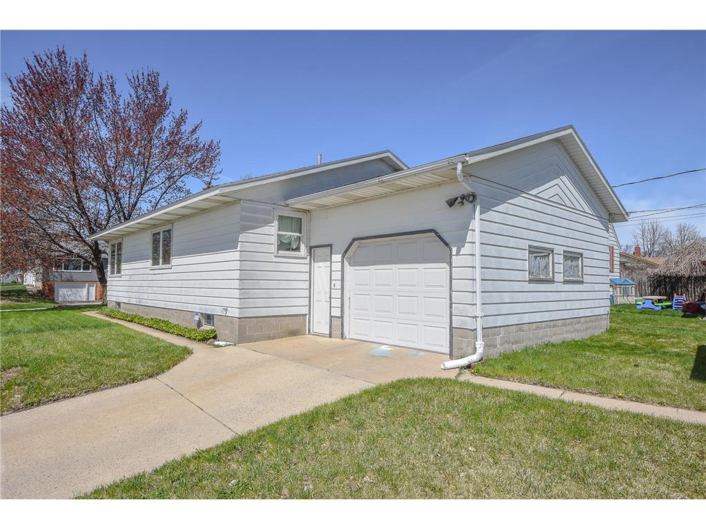 702 28th Avenue N Saint Cloud MN 56303 7059083 image2