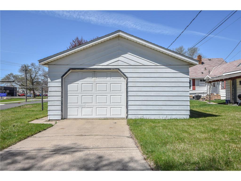 702 28th Avenue N Saint Cloud MN 56303 7059083 image3