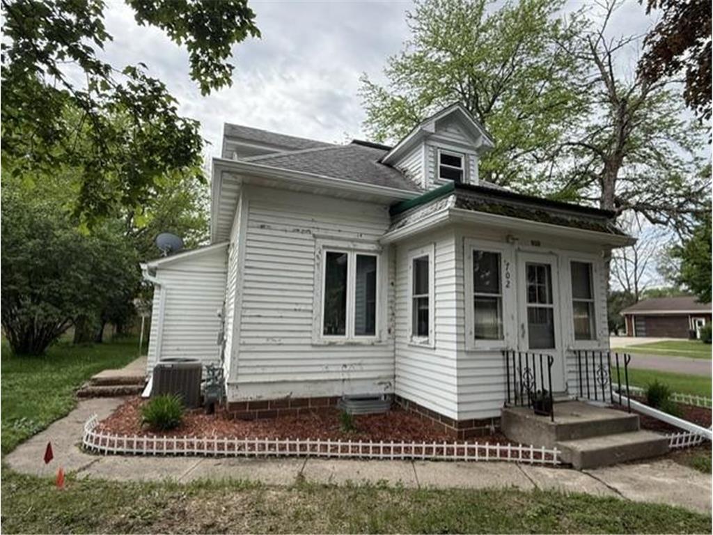 702 3rd Avenue Mountain Lake MN 56159 7081384 image2