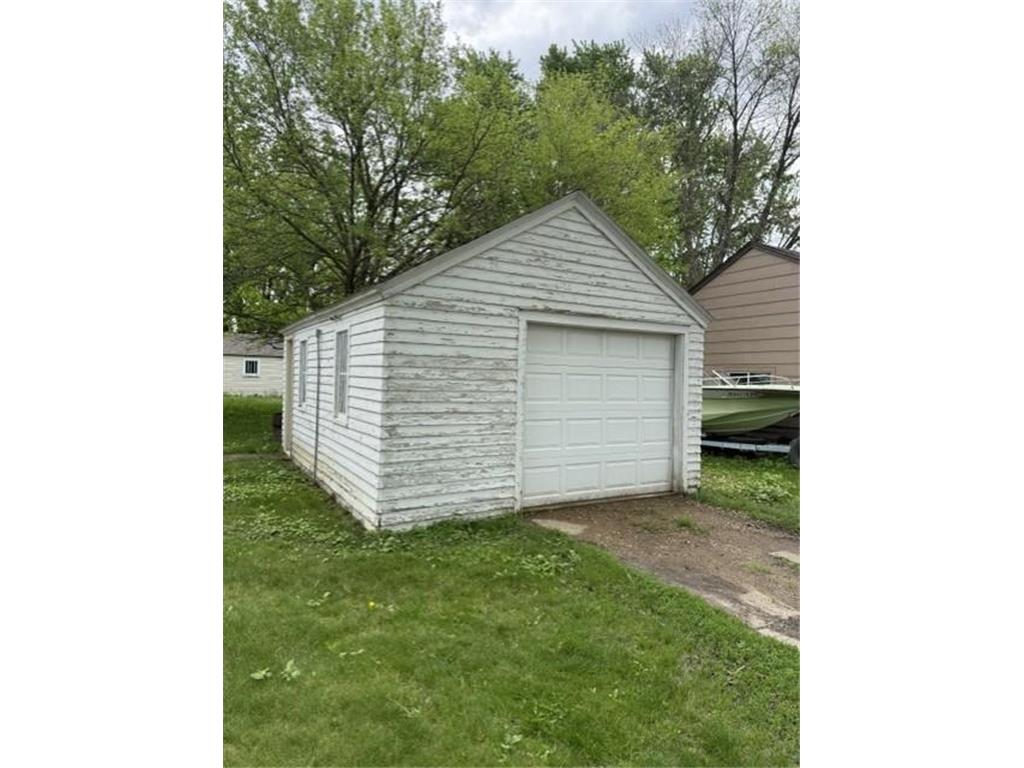 702 3rd Avenue Mountain Lake MN 56159 7081384 image8