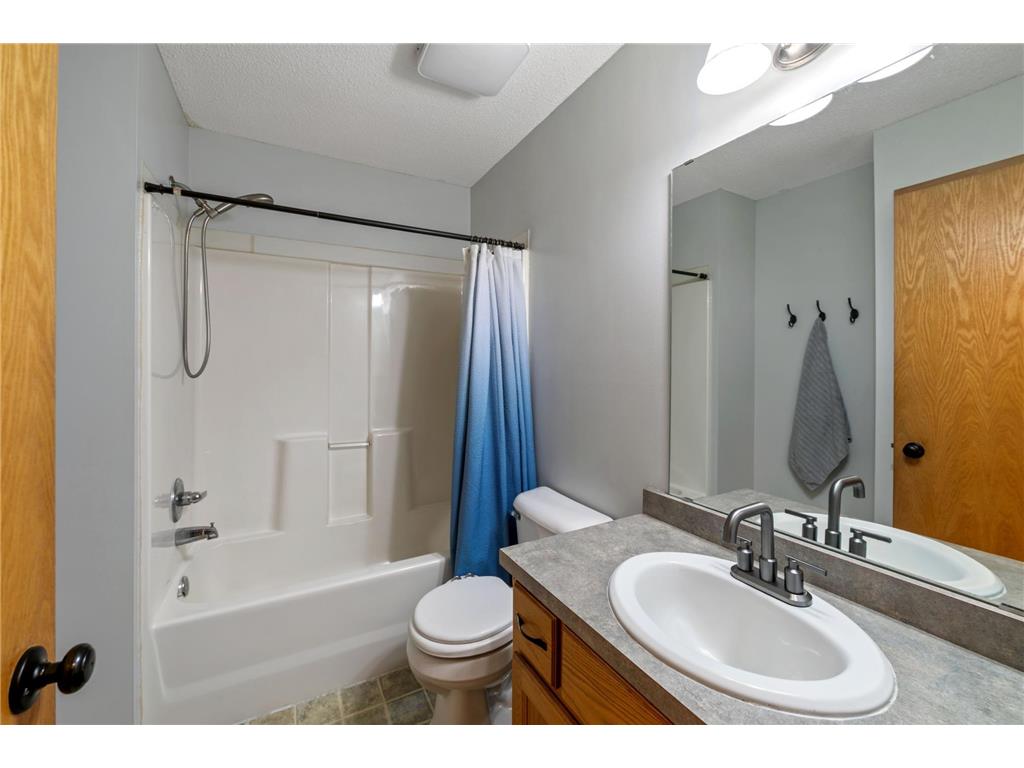 702 4th Avenue SW Isanti MN 55040 7073828 image12