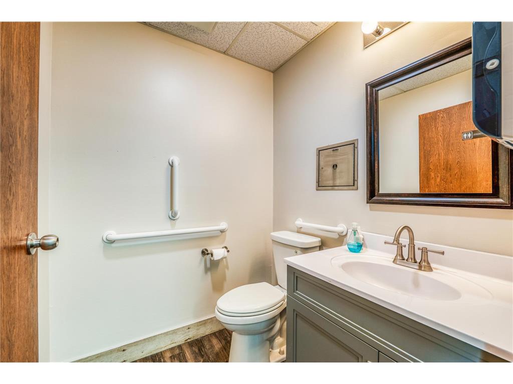 702 5th Street NW Bemidji MN 56601 6786371 image9