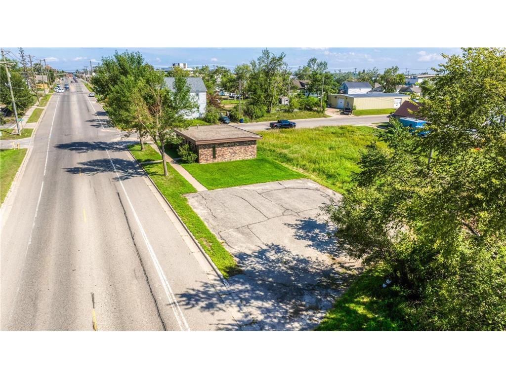 702 5th Street NW Bemidji MN 56601 6801872 image20