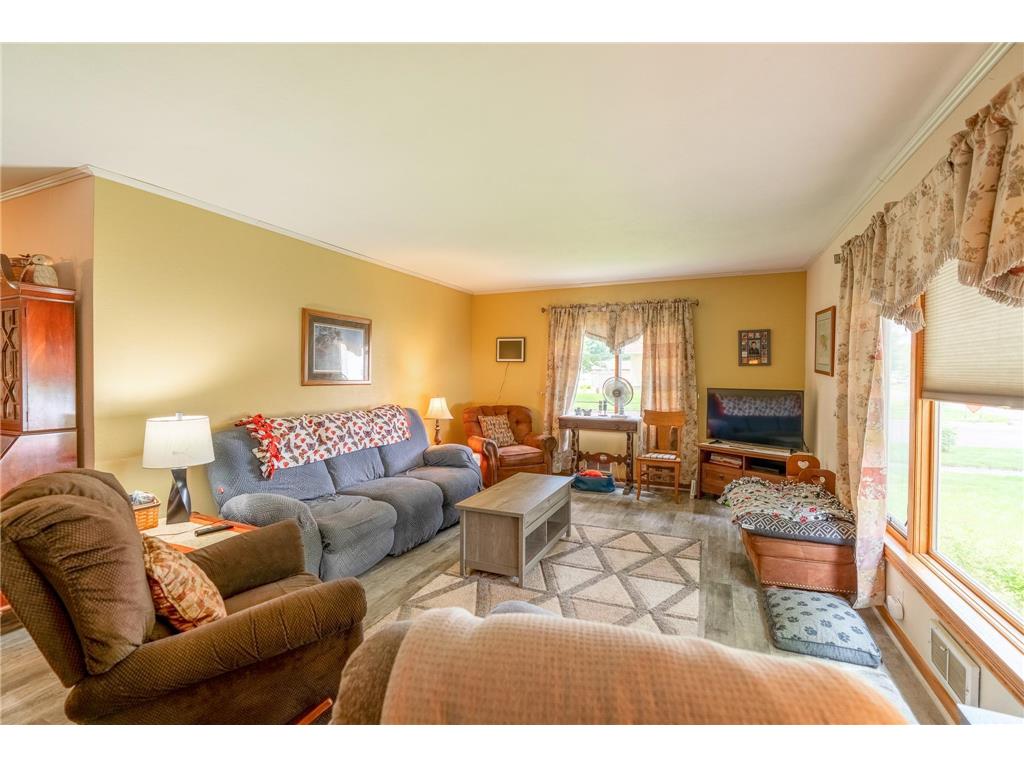 702 9th Avenue S Saint James MN 56081 7003814 image8