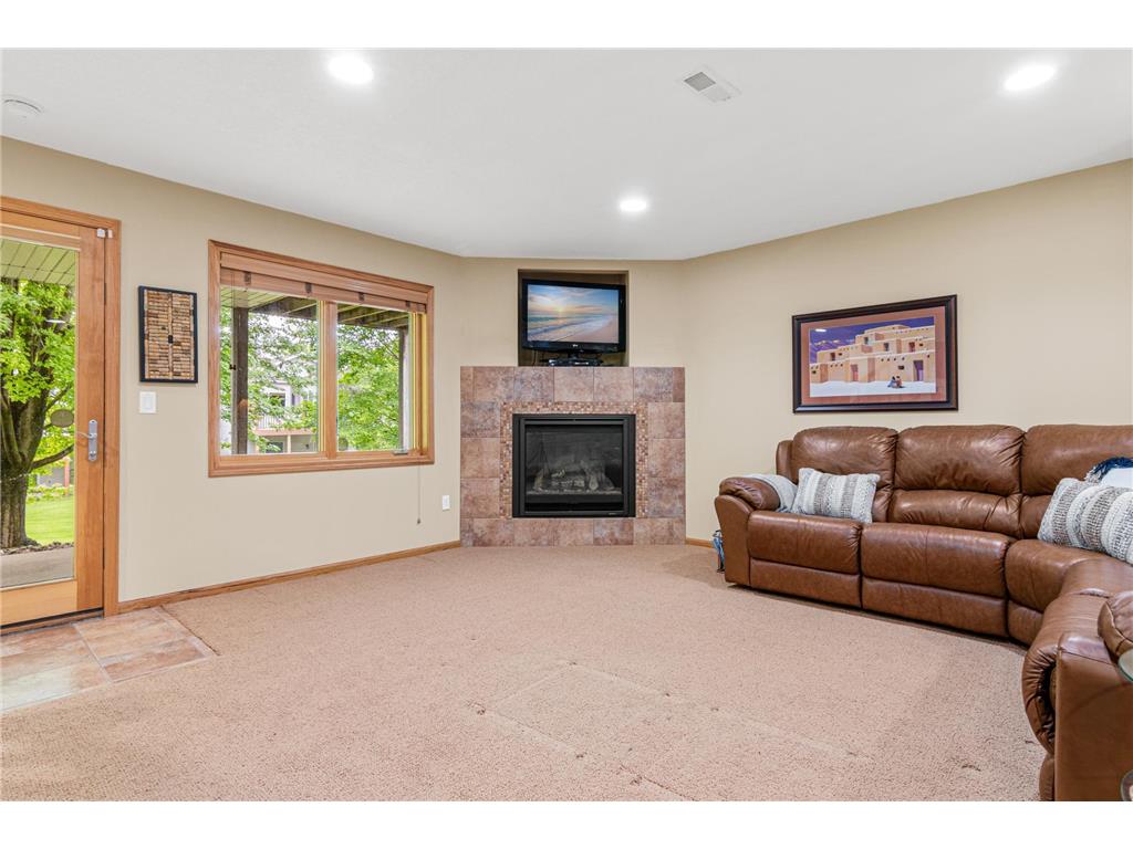 702 Crescent Curve White Bear Twp MN 55127 7102639 image24