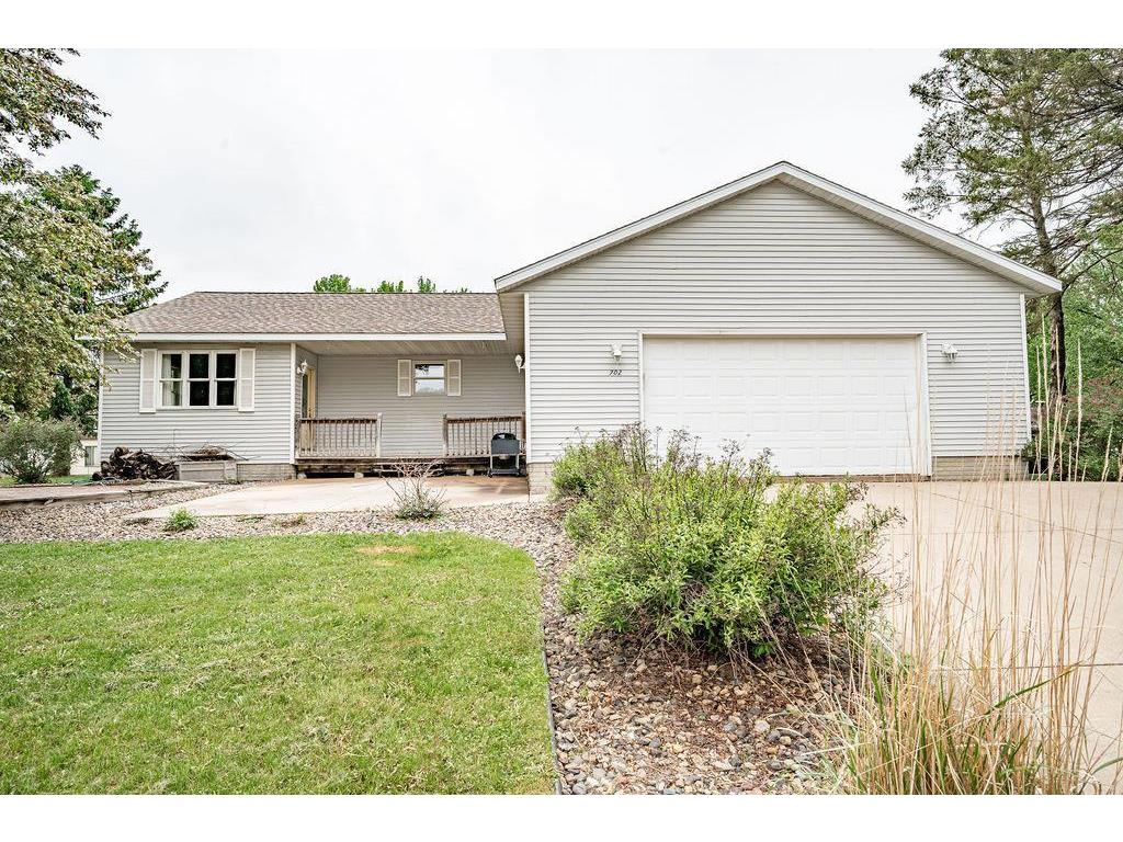 702 E Campbell Street Ellsworth WI 54011 6723523 image1