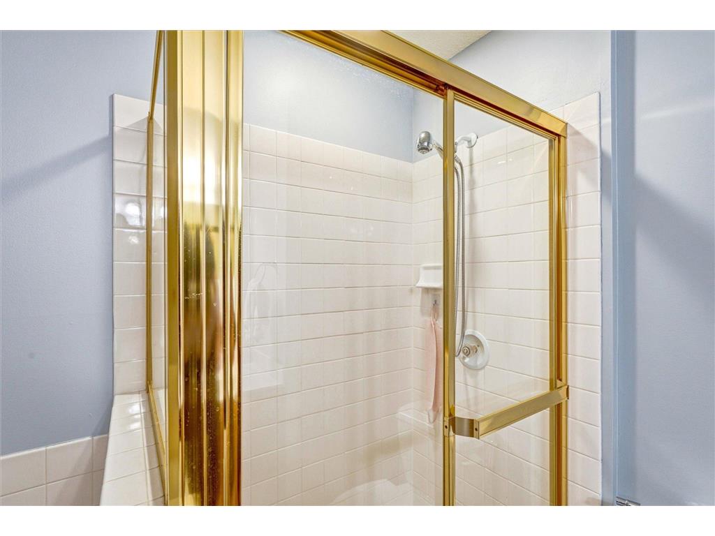 702 E Nicollet Boulevard Burnsville MN 55337 7051002 image19