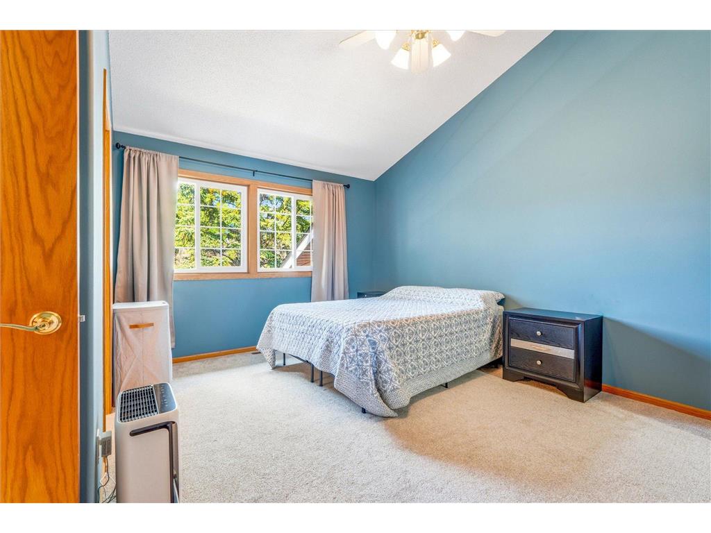 702 E Nicollet Boulevard Burnsville MN 55337 7051002 image24