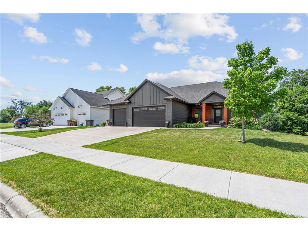702 Eastland Avenue SE New Prague MN 56071 7054699 image3