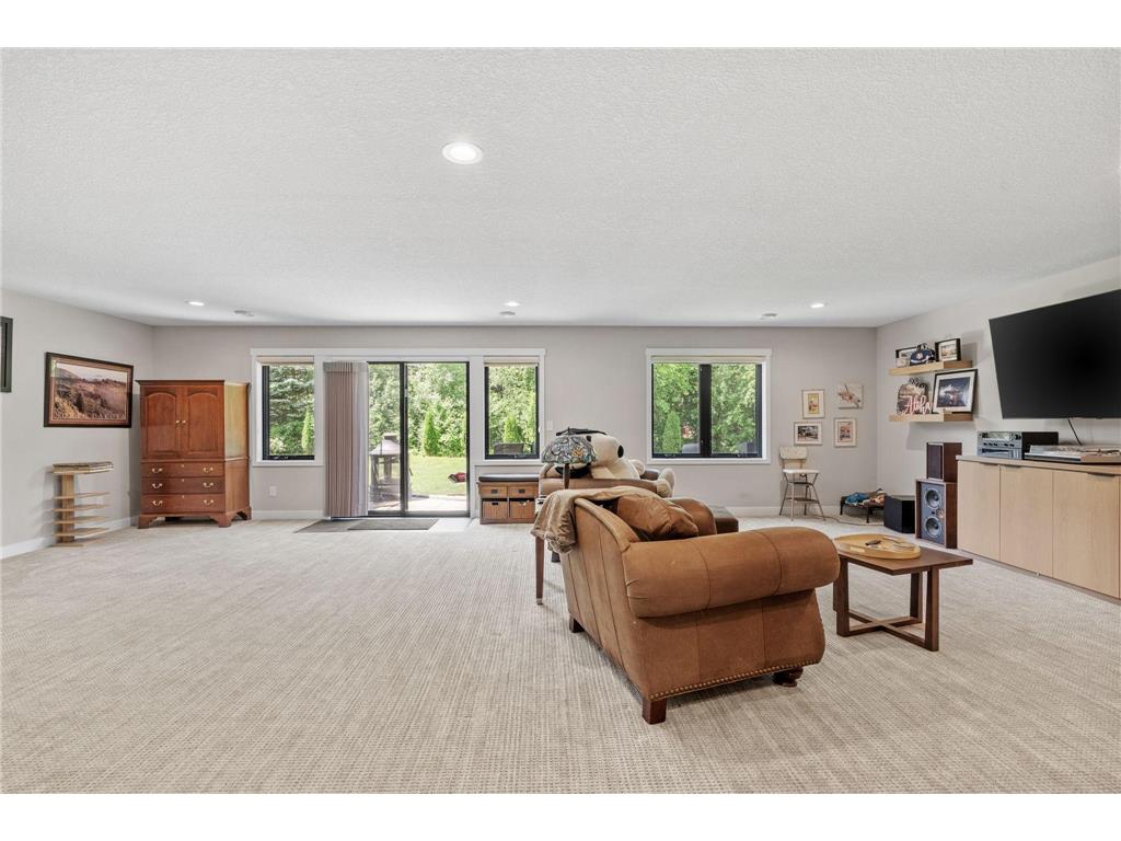 702 Eastland Avenue SE New Prague MN 56071 7054699 image39