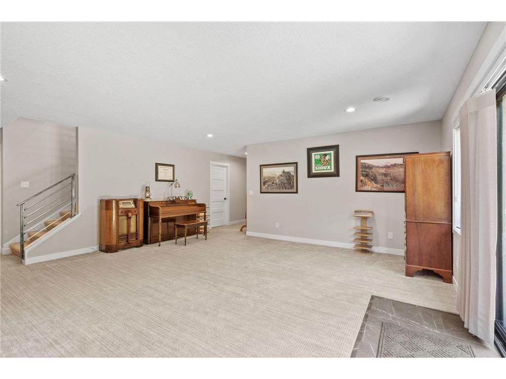 702 Eastland Avenue SE New Prague MN 56071 7054699 image42