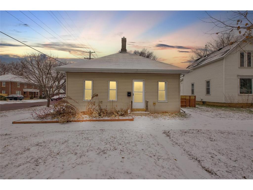 702 N Broad Street Mankato MN 56001 6475244 image1