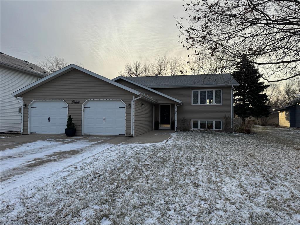 702 Oak Street Marshall MN 56258 6640294 image1