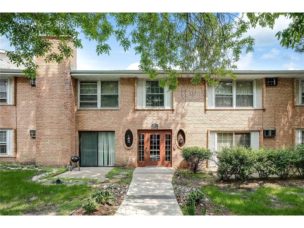 702 Old Settlers Trail #2 Hopkins MN 55343 6390402 image1