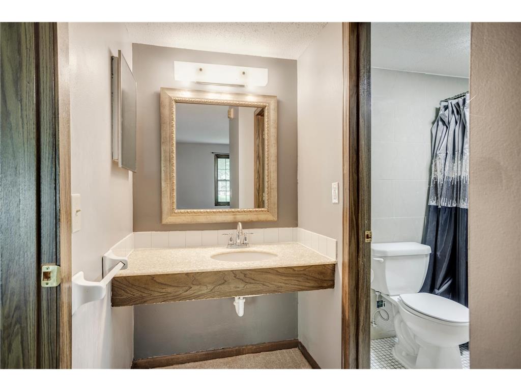 702 Old Settlers Trail #3 Hopkins MN 55343 6814662 image20