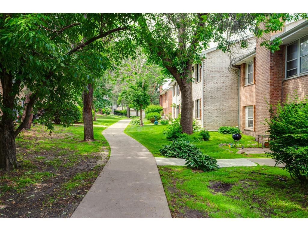 702 Old Settlers Trail #3 Hopkins MN 55343 6814662 image24