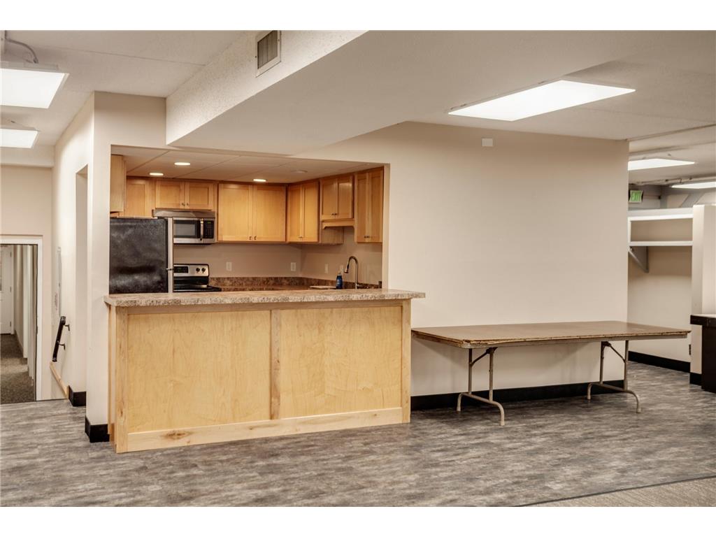 702 Old Settlers Trail #3 Hopkins MN 55343 6814662 image34