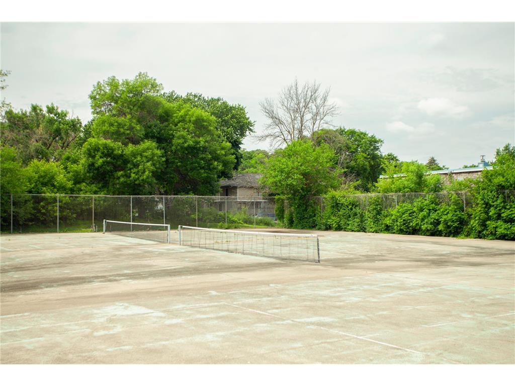 702 Old Settlers Trail #3 Hopkins MN 55343 6814662 image35